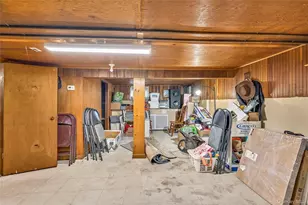 245 N 7th St, Lindenhurst, NY 11757 - Photo 24