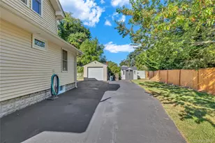 245 N 7th St, Lindenhurst, NY 11757 - Photo 26