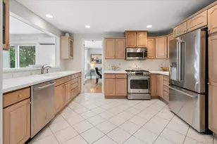 15 Lyons Pl, Larchmont, NY 10538 - Photo 14