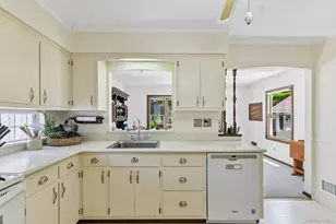 33 Cornell St, East Northport, NY 11731 - Photo 10