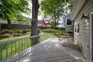 72 Hickory Hill Dr, Dobbs Ferry, NY 10522 - Photo 2