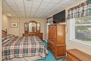 215 S 16th St, Lindenhurst, NY 11757 - Photo 12