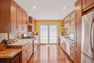 215 S 16th St, Lindenhurst, NY 11757 - Photo 2