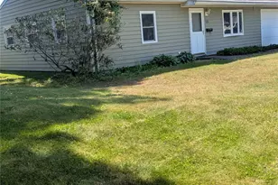 15 Kalina Dr, Saugerties, NY 12477 - Photo 2