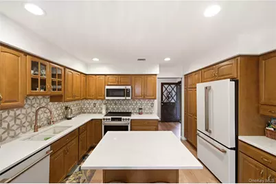 30 Woodland Road, Miller Place, NY 11764 - Photo 6