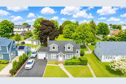 54 Twinlawns Avenue, Hicksville, NY 11801 - Photo 4