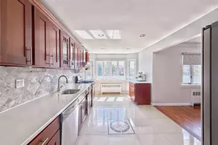 311 Southwood Cir, Syosset, NY 11791 - Photo 6