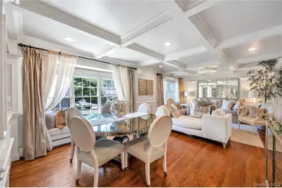 109 Shirley Court, Smithtown, NY 11787 - Photo 12