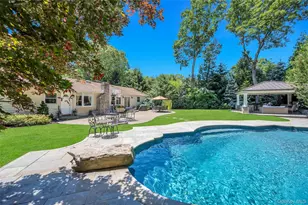 109 Shirley Ct, Smithtown, NY 11787 - Photo 4