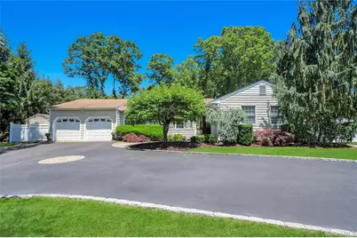 109 Shirley Court, Smithtown, NY 11787 - Photo 2