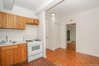 2166 Broadway #22B, New York, NY 10024 - Photo 8