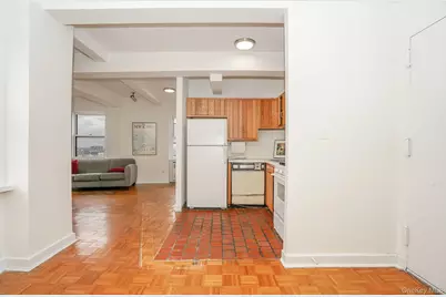 2166 Broadway #22B, New York, NY 10024 - Photo 6