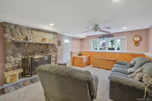 7 Elmwood Rd, Deer Park, NY 11729 - Photo 12