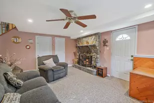 7 Elmwood Rd, Deer Park, NY 11729 - Photo 14