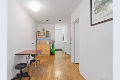 139-15 83rd Avenue #305, Briarwood, NY 11435 - Photo 12