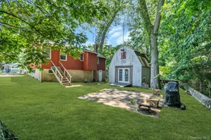 33 Cedar Dr, Miller Place, NY 11764 - Photo 16