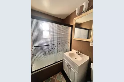 196-69 73 Avenue #2, Fresh Meadows, NY 11366 - Photo 16