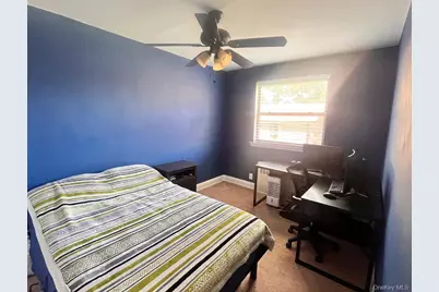 196-69 73 Avenue #2, Fresh Meadows, NY 11366 - Photo 8
