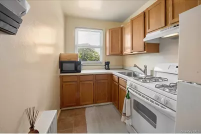 7 Wainwright Avenue #2A, Yonkers, NY 10710 - Photo 10