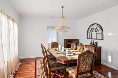 170 McKinley Avenue, Franklin Square, NY 11010 - Photo 4