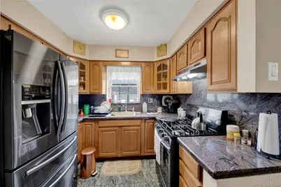 419 Turneur Avenue, Bronx, NY 10473 - Photo 8