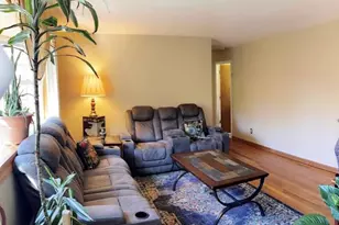 18 Tiger Rd, Hopewell Junction, NY 12533 - Photo 2