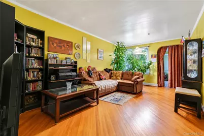 67-10 Selfridge Street, Forest Hills, NY 11375 - Photo 6