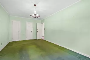 67-10 Selfridge St, Forest Hills, NY 11375 - Photo 26