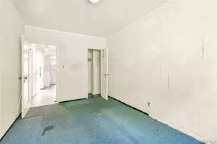 67-10 Selfridge St, Forest Hills, NY 11375 - Photo 22