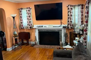 1020 Garden Pl, Baldwin, NY 11510 - Photo 4