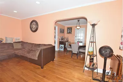 1020 Garden Place, Baldwin, NY 11510 - Photo 6