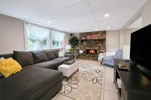 15 Cabin Ln, East Setauket, NY 11733 - Photo 2