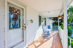 162 N Elm St, Massapequa, NY 11758 - Photo 4