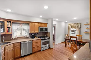 162 N Elm St, Massapequa, NY 11758 - Photo 10
