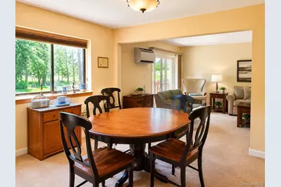 379 Richard Court, Pomona, NY 10970 - Photo 6