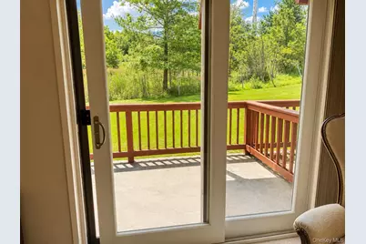 379 Richard Court, Pomona, NY 10970 - Photo 4