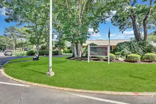 685 Blue Ridge Rd, Medford, NY 11763 - Photo 16