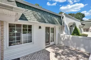 685 Blue Ridge Rd, Medford, NY 11763 - Photo 2