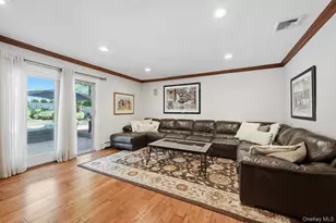 10 Mansfield Ln S, East Northport, NY 11731 - Photo 16