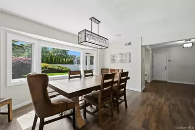 10 Mansfield Lane S, East Northport, NY 11731 - Photo 6