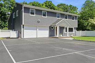 10 Mansfield Ln S, East Northport, NY 11731 - Photo 2