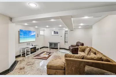 1218 Centre Street, Hewlett, NY 11557 - Photo 28