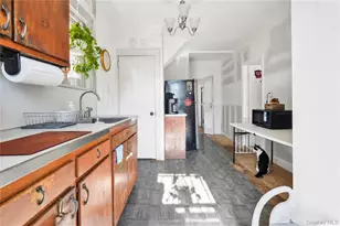 61-20 156th St, Flushing, NY 11367 - Photo 12