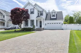 11 Coventry Ln, Smithtown, NY 11787 - Photo 2