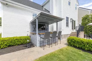 11 Coventry Ln, Smithtown, NY 11787 - Photo 32