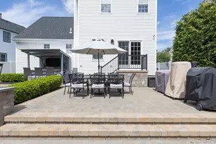 11 Coventry Ln, Smithtown, NY 11787 - Photo 38