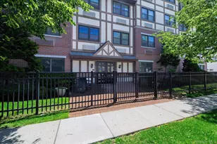 55 Clinton Ave, Rockville Centre, NY 11570 - Photo 2