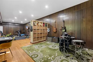 2 Sherwood Pl, Scarsdale, NY 10583 - Photo 34