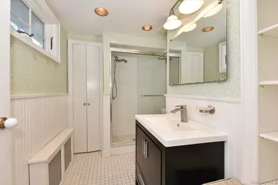 9 Nassau Drive, Great Neck, NY 11021 - Photo 28