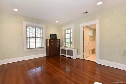 9 Nassau Drive, Great Neck, NY 11021 - Photo 26